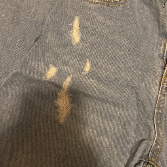 Straight Leg Jeans - Picture 2 of 4